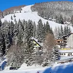 Jaegerhotel 3*