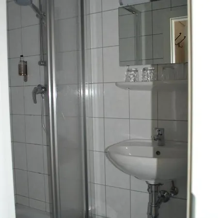 Jaegerhotel Отель Анненхайм