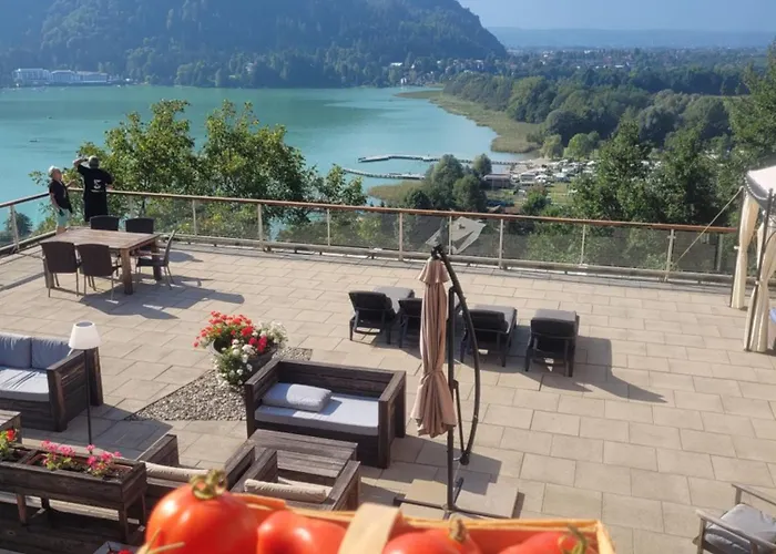 Jaegerhotel Szálloda 3*