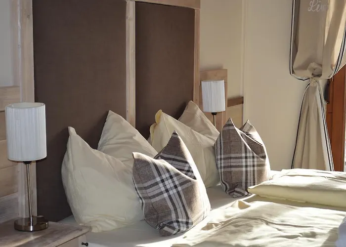 Jaegerhotel Szálloda 3*